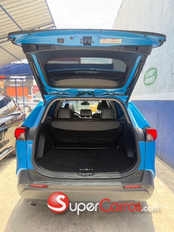 2019 Toyota RAV4 XLE — foto 8 / 10