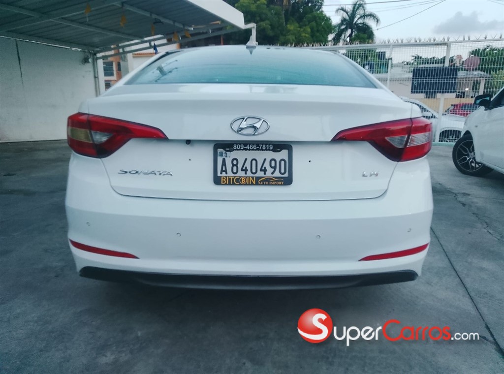 2015 Hyundai Sonata LF — foto 2 / 4