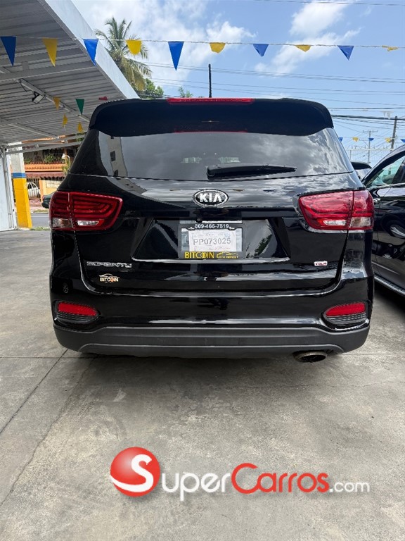 2020 Kia Sorento LX — foto 2 / 5
