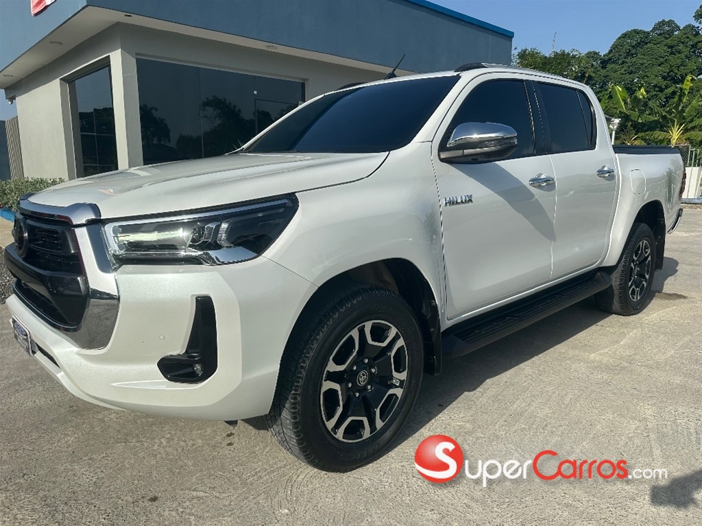 2023 Toyota Hilux Limited TSS