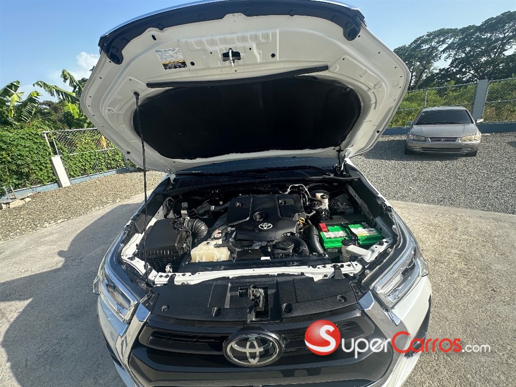 2023 Toyota Hilux Limited TSS — foto 7 / 12