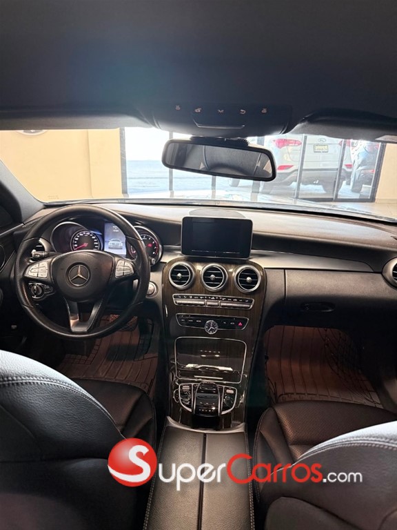 2017 Mercedes-Benz Clase C 250 — foto 8 / 9
