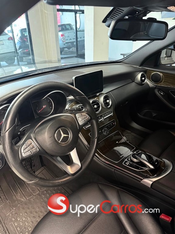 2017 Mercedes-Benz Clase C 250 — foto 9 / 9