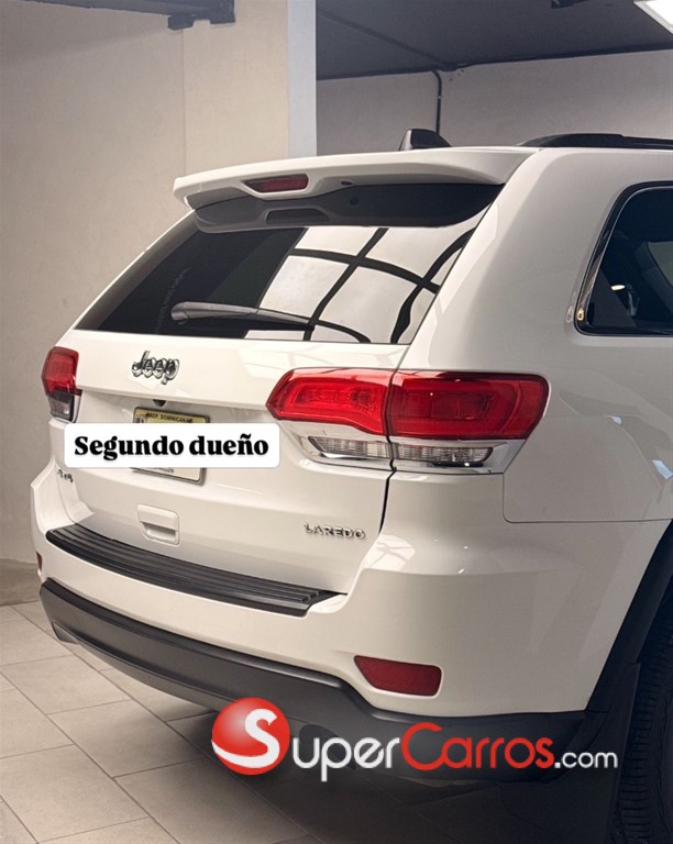 2014 Jeep Grand Cherokee Laredo — foto 10 / 11
