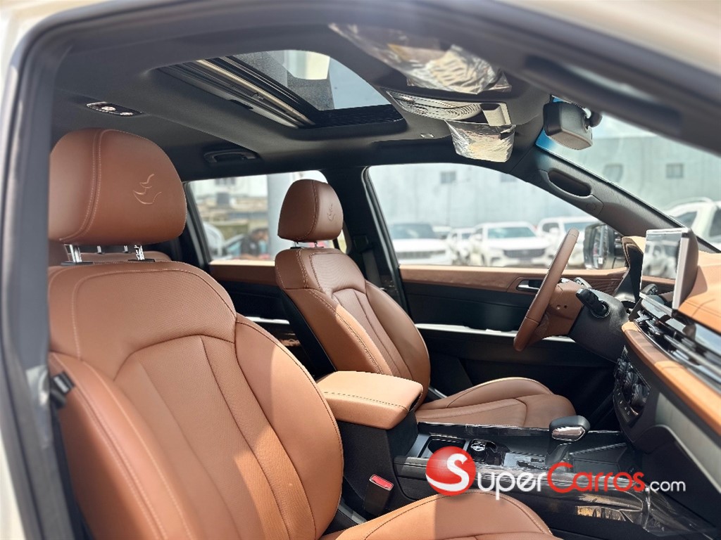 2027 KGM Musso Limited — foto 8 / 11