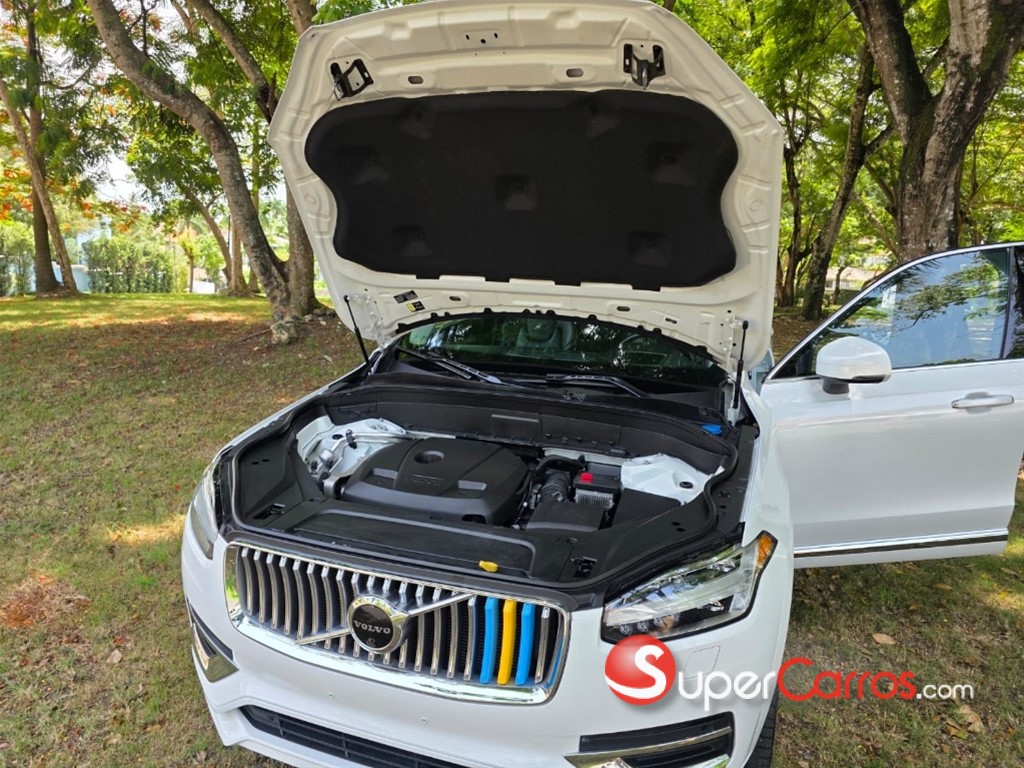 2021 Volvo XC90 Inscription T6 — foto 8 / 12