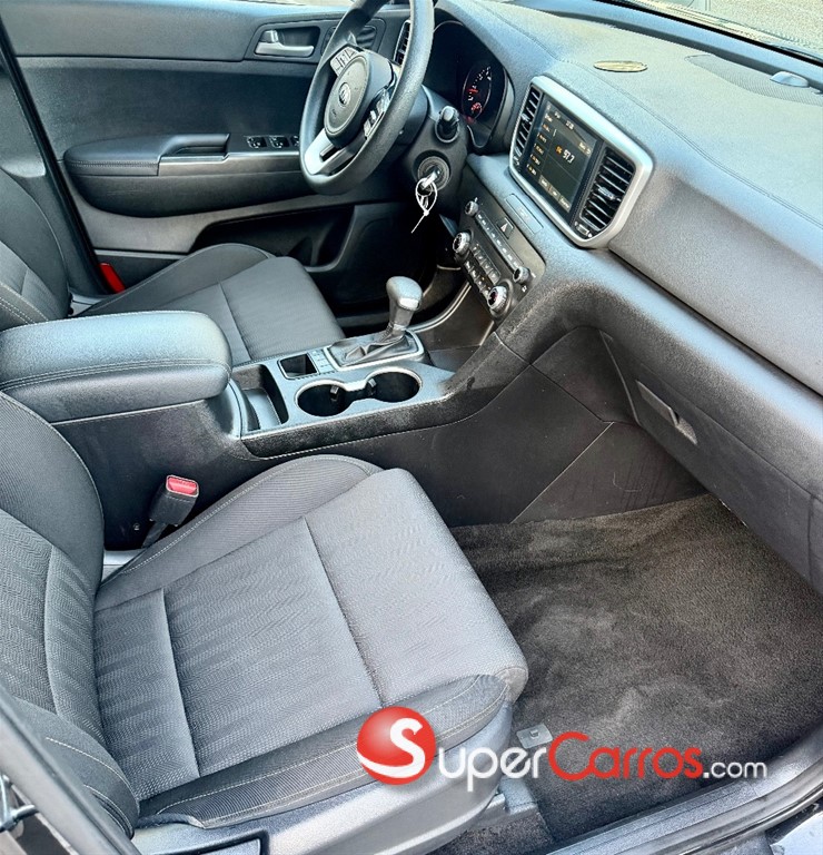 2021 Kia Sportage LX — foto 8 / 11