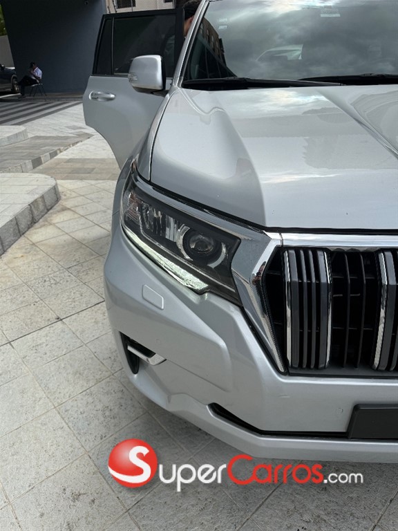 2018 Toyota Land Cruiser Prado VXL — foto 2 / 9