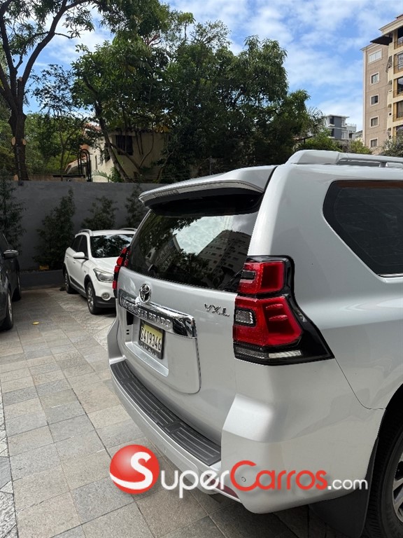 2018 Toyota Land Cruiser Prado VXL — foto 5 / 9