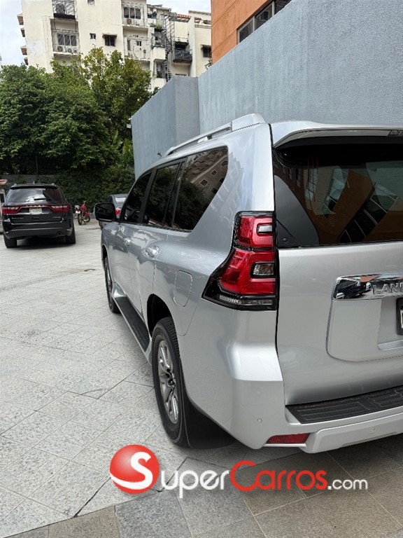 2018 Toyota Land Cruiser Prado VXL — foto 6 / 9
