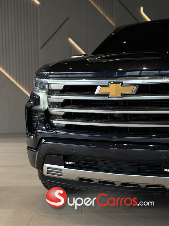2023 Chevrolet Silverado High Country Duramax — foto 3 / 11