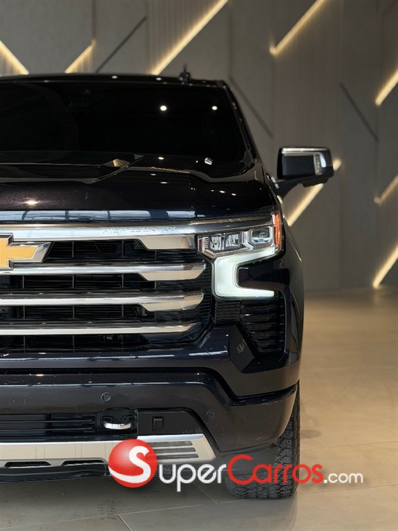 2023 Chevrolet Silverado High Country Duramax — foto 4 / 11