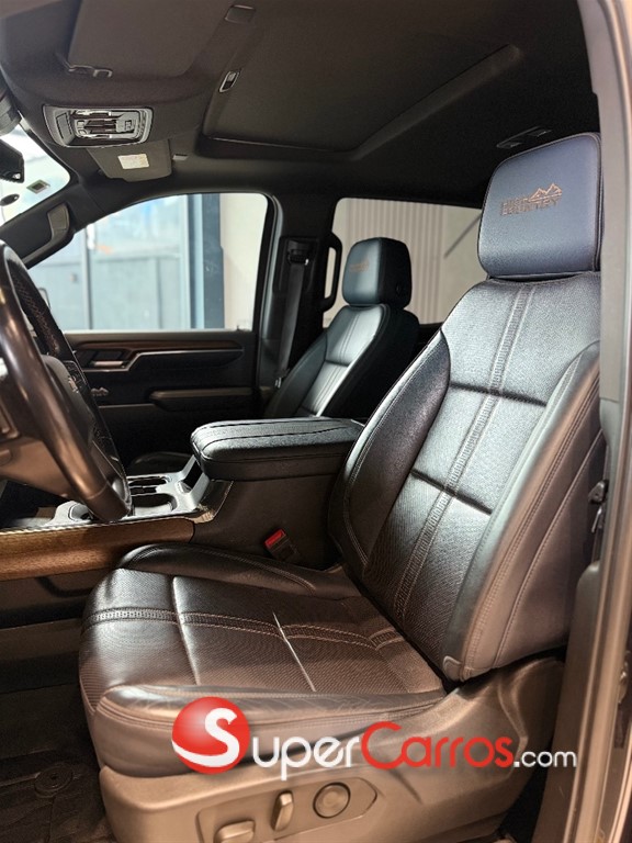 2023 Chevrolet Silverado High Country Duramax — foto 8 / 11