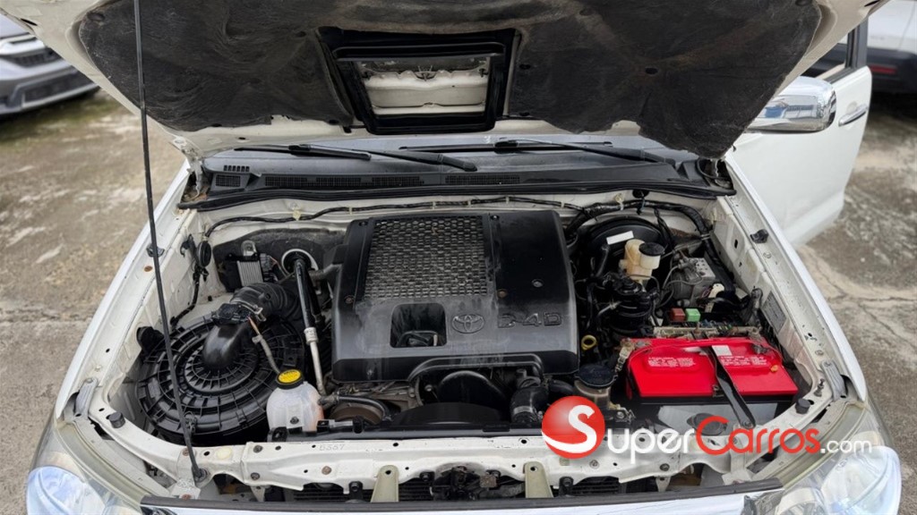 2008 Toyota Fortuner — foto 10 / 10