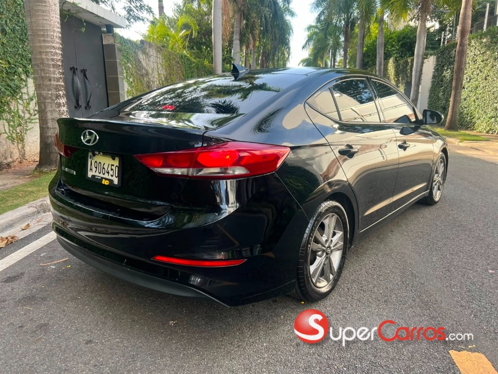 2017 Hyundai Elantra SE — foto 5 / 10