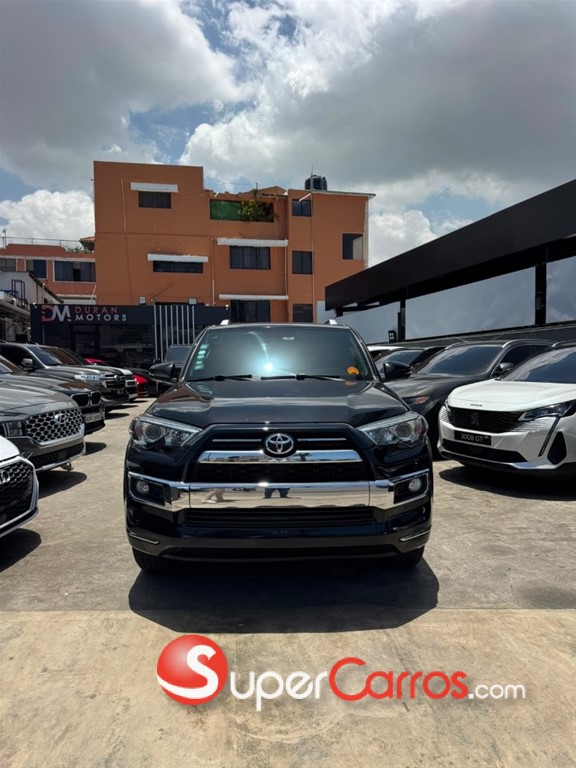 2020 Toyota 4 Runner Limited — foto 2 / 11