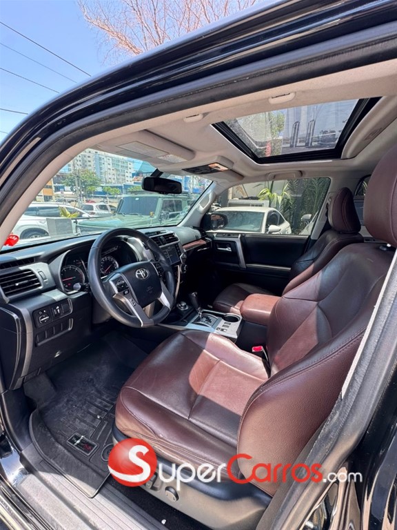 2020 Toyota 4 Runner Limited — foto 4 / 11