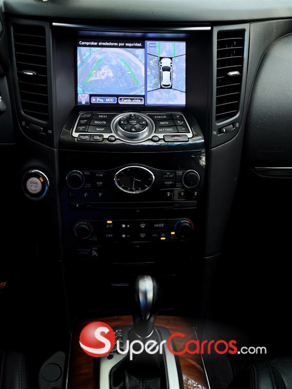 2015 Infiniti QX-70 — foto 6 / 10