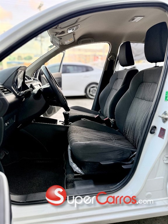 2024 Suzuki Dzire GLX — foto 5 / 12