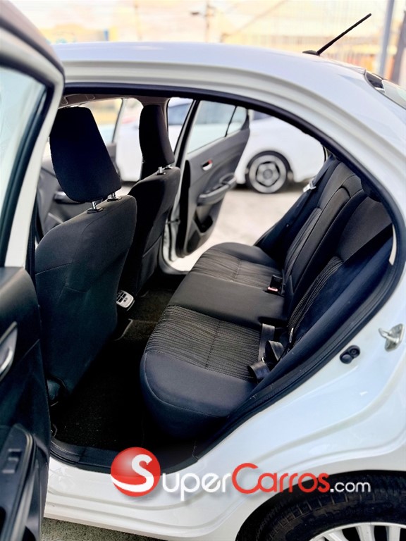 2024 Suzuki Dzire GLX — foto 10 / 12