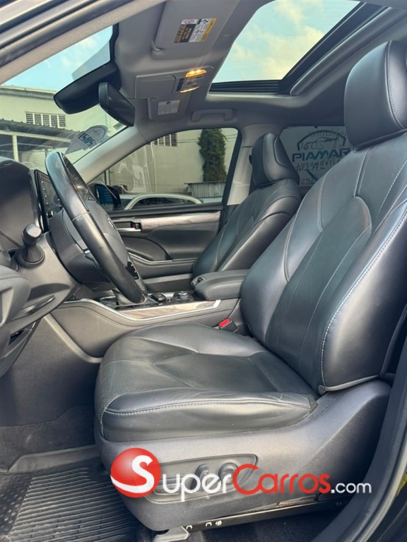 2021 Toyota Highlander Limited — foto 7 / 12