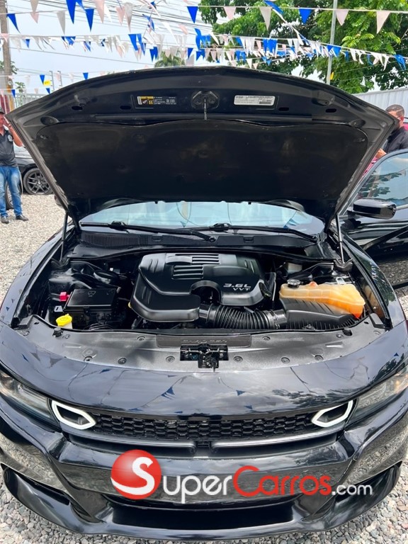 2020 Dodge Charger — foto 8 / 10