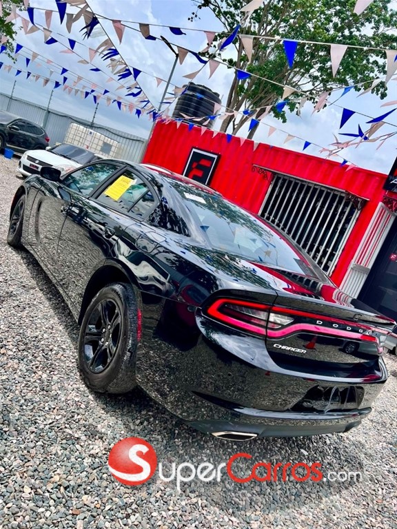 2020 Dodge Charger — foto 9 / 10