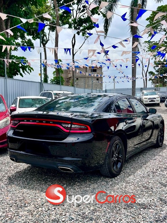 2020 Dodge Charger — foto 10 / 10