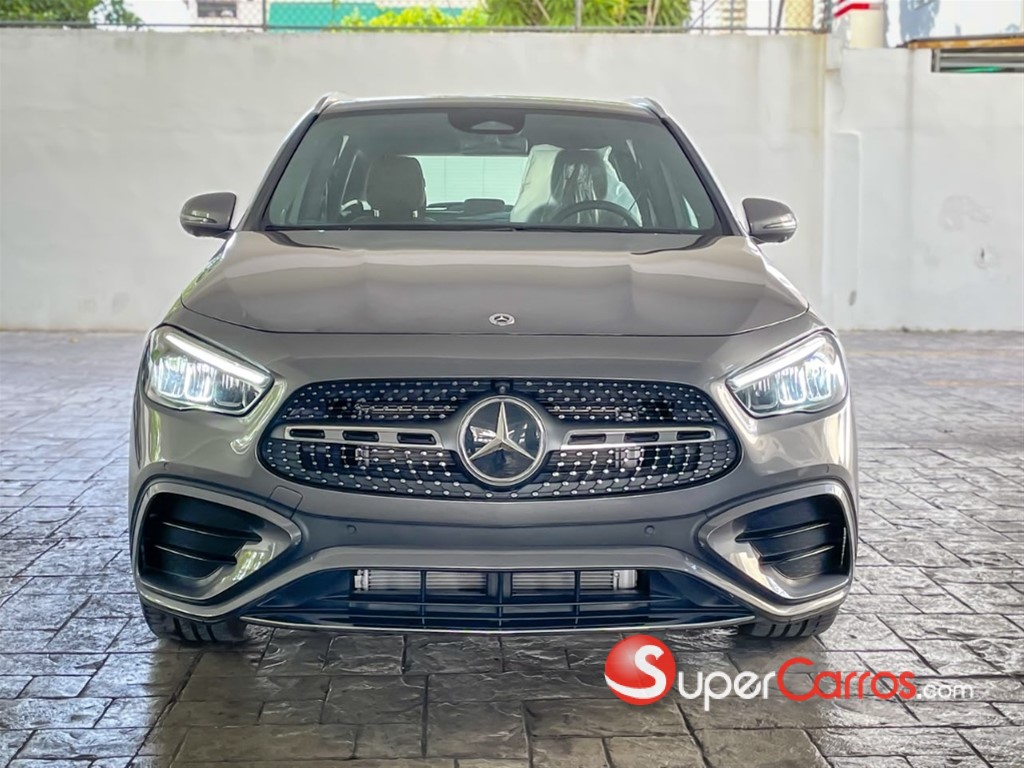 2025 Mercedes-Benz Clase GLA 200 — foto 2 / 12