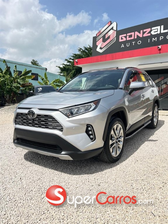 2020 Toyota RAV4 Limited — foto 3 / 9