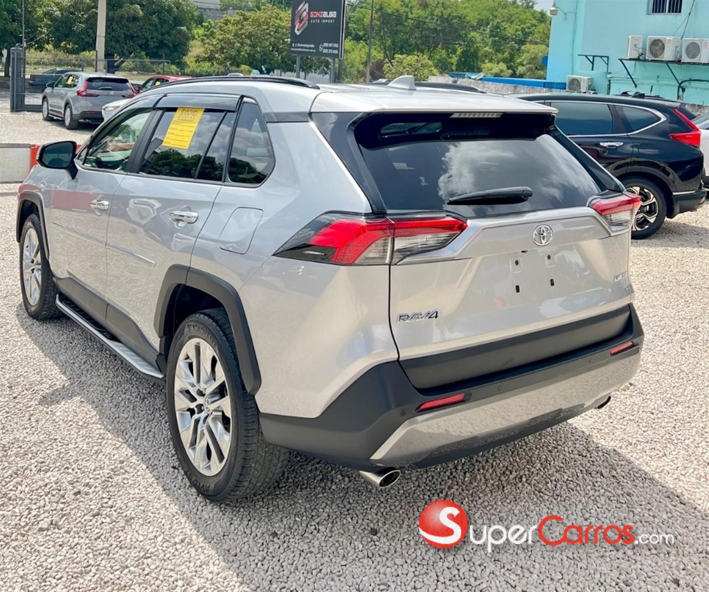 2020 Toyota RAV4 Limited — foto 7 / 9