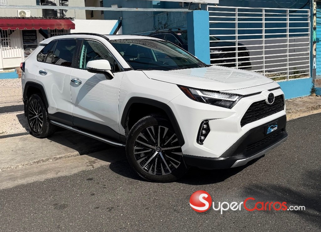 2023 Toyota RAV4 XLE Premium — foto 3 / 9