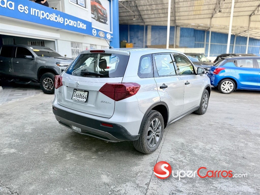 2023 Suzuki Vitara GL — foto 3 / 12