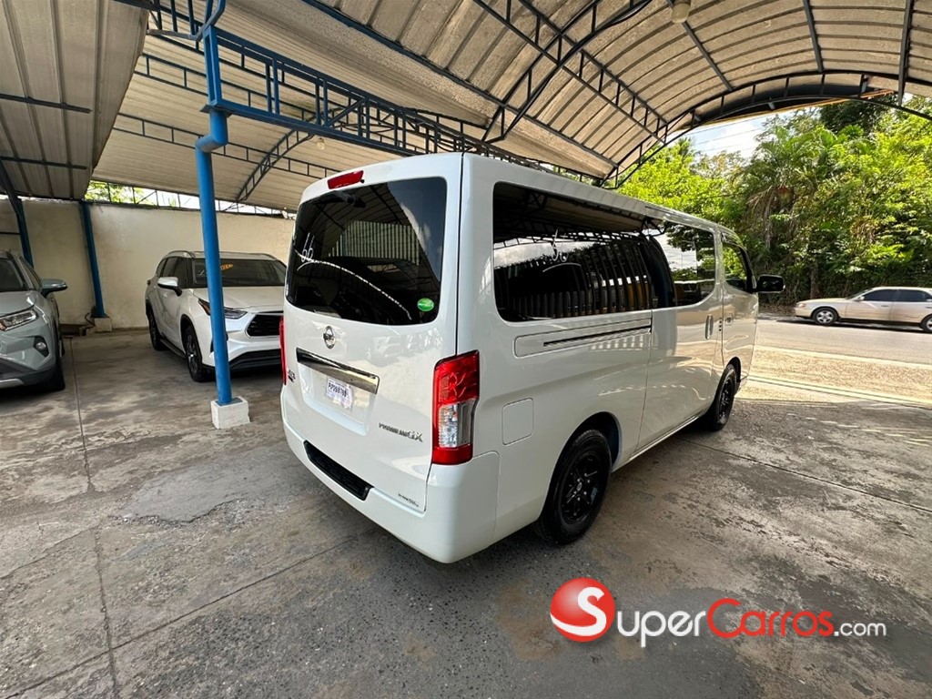 2020 Nissan Caravan — foto 3 / 11