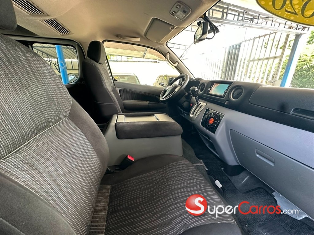 2020 Nissan Caravan — foto 8 / 11