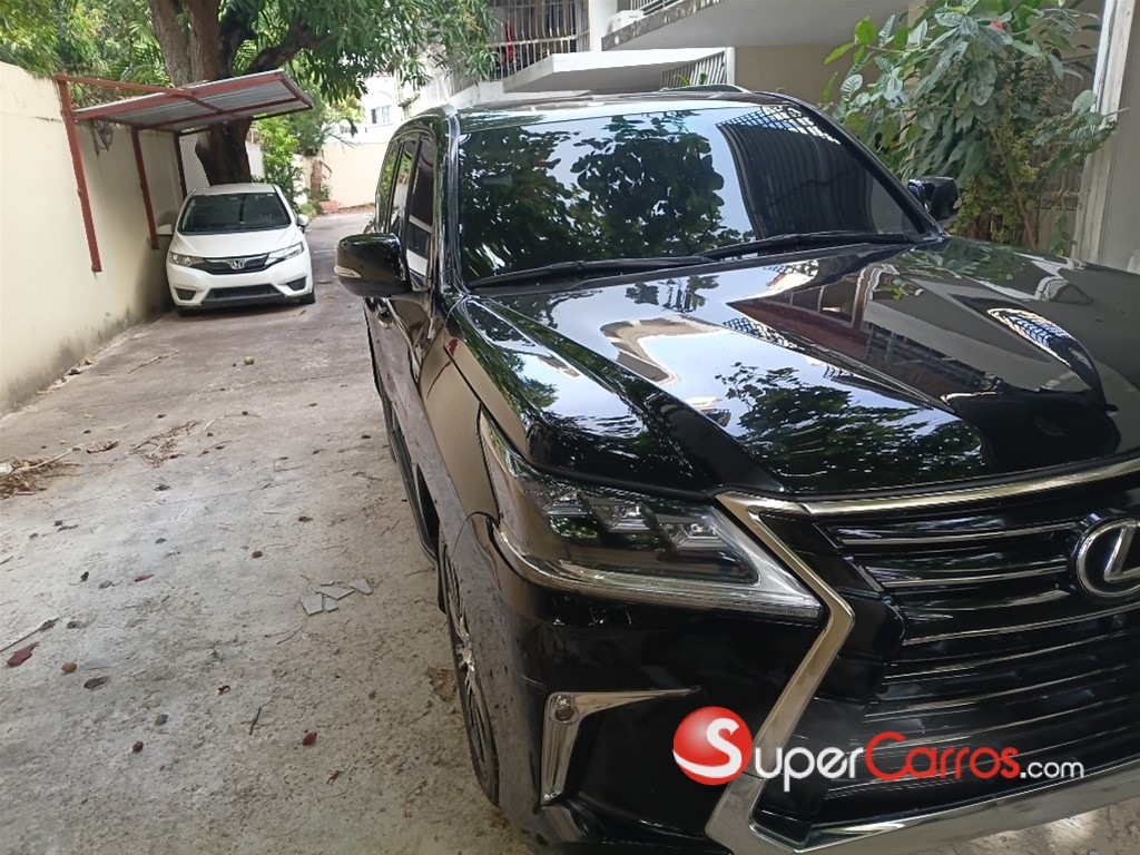 2020 Lexus LX 570 — foto 2 / 10