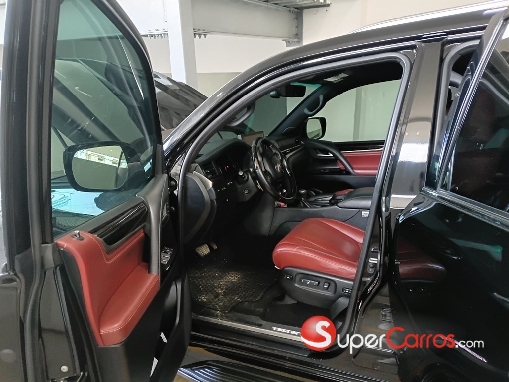 2020 Lexus LX 570 — foto 9 / 10