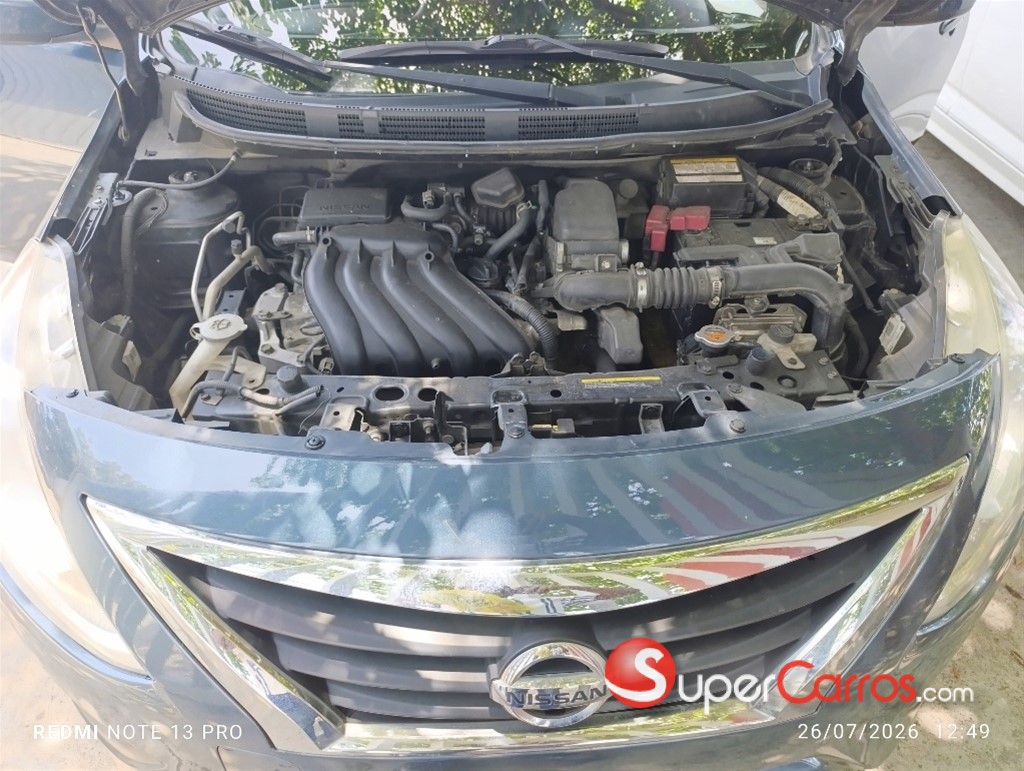 2017 Nissan Versa — foto 6 / 6