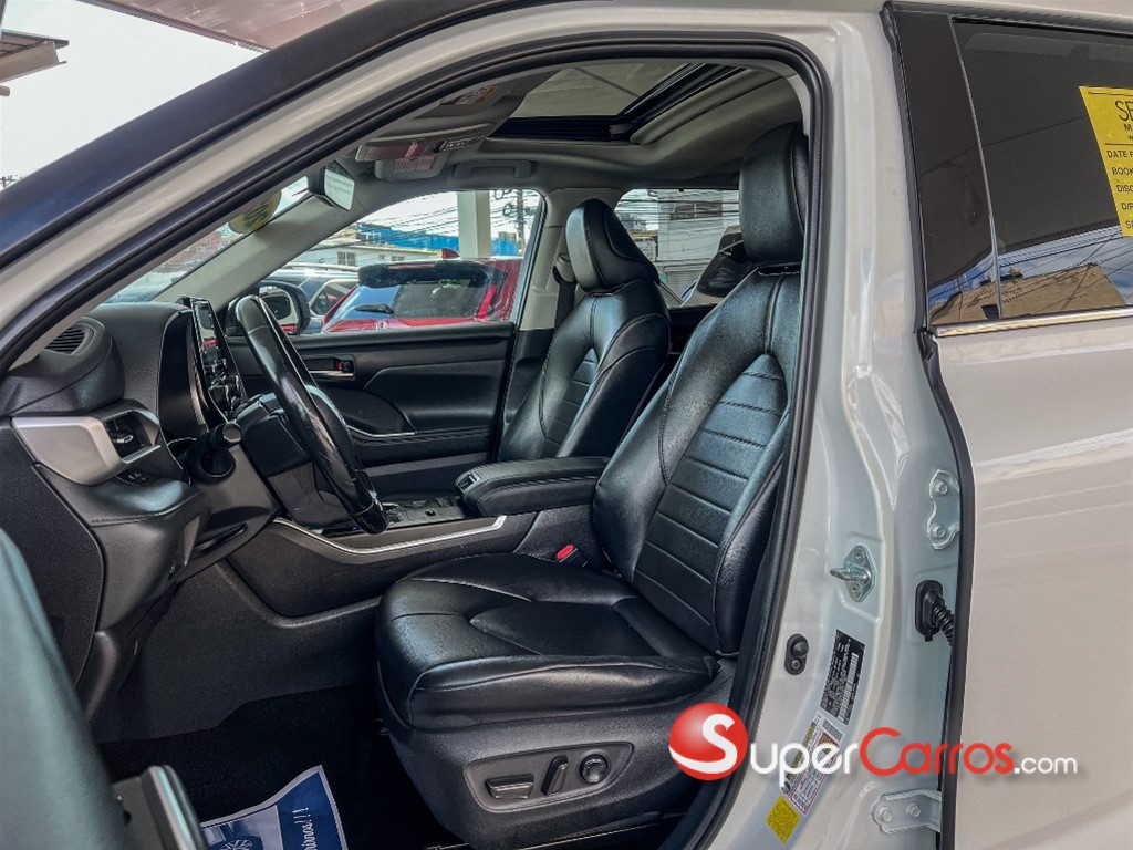2021 Toyota Highlander XLE — foto 3 / 11