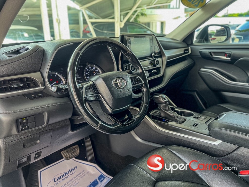 2021 Toyota Highlander XLE — foto 4 / 11