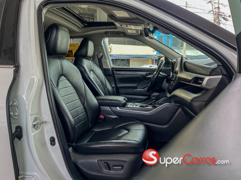 2021 Toyota Highlander XLE — foto 6 / 11