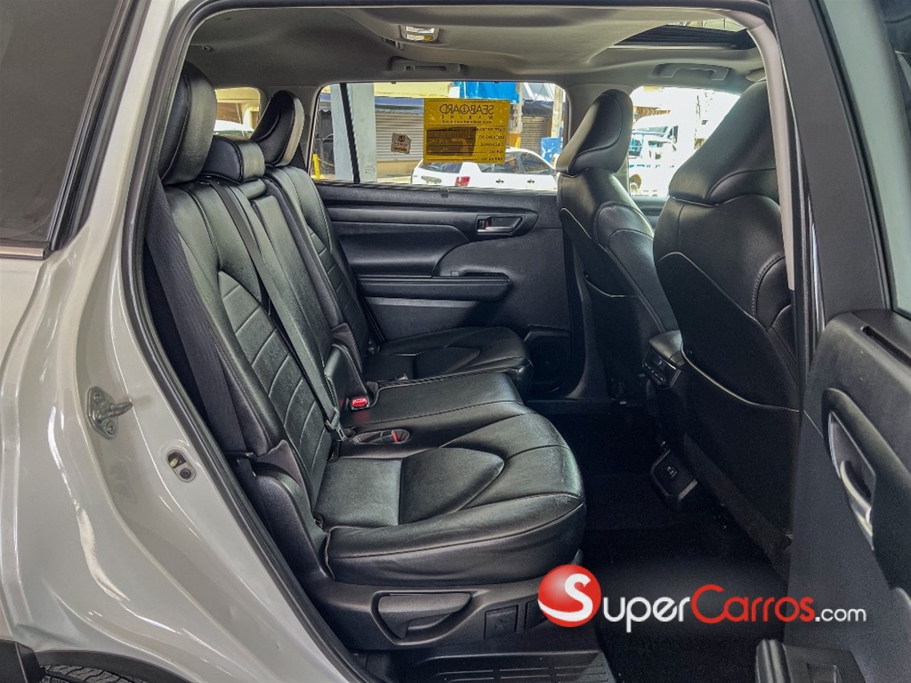 2021 Toyota Highlander XLE — foto 7 / 11