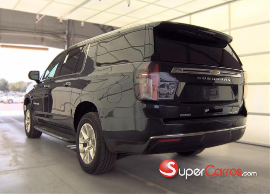 2022 Chevrolet Suburban Premier — foto 4 / 11