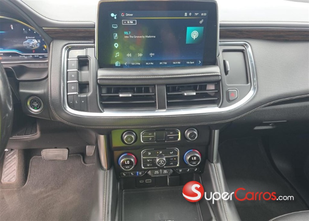 2022 Chevrolet Suburban Premier — foto 8 / 11