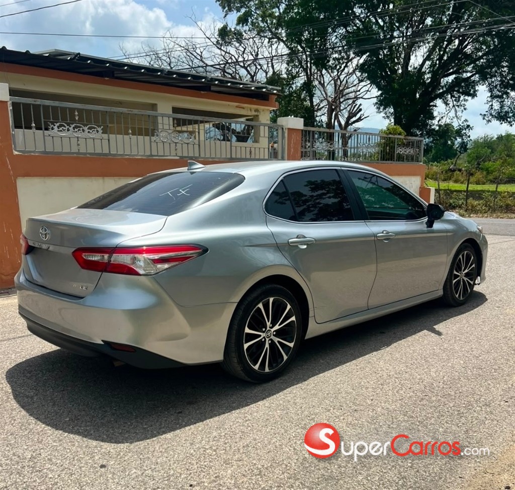 2020 Toyota Camry LE — foto 10 / 12