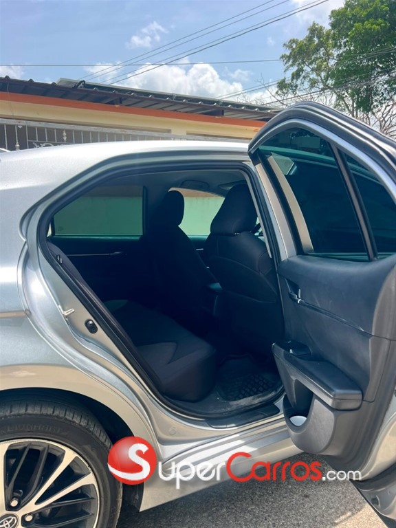 2020 Toyota Camry LE — foto 11 / 12