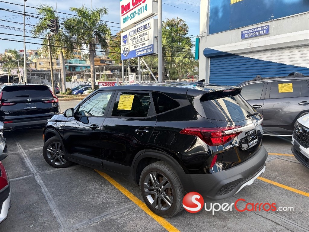 2021 Kia Seltos LX — foto 5 / 10
