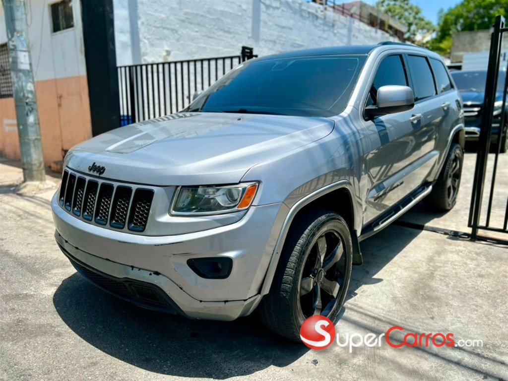 2014 Jeep Grand Cherokee Laredo 4x4 — foto 2 / 7