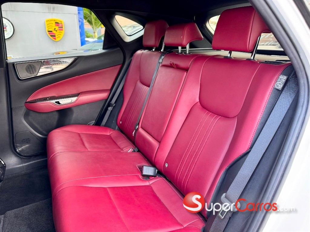 2023 Lexus NX 250 — foto 6 / 12