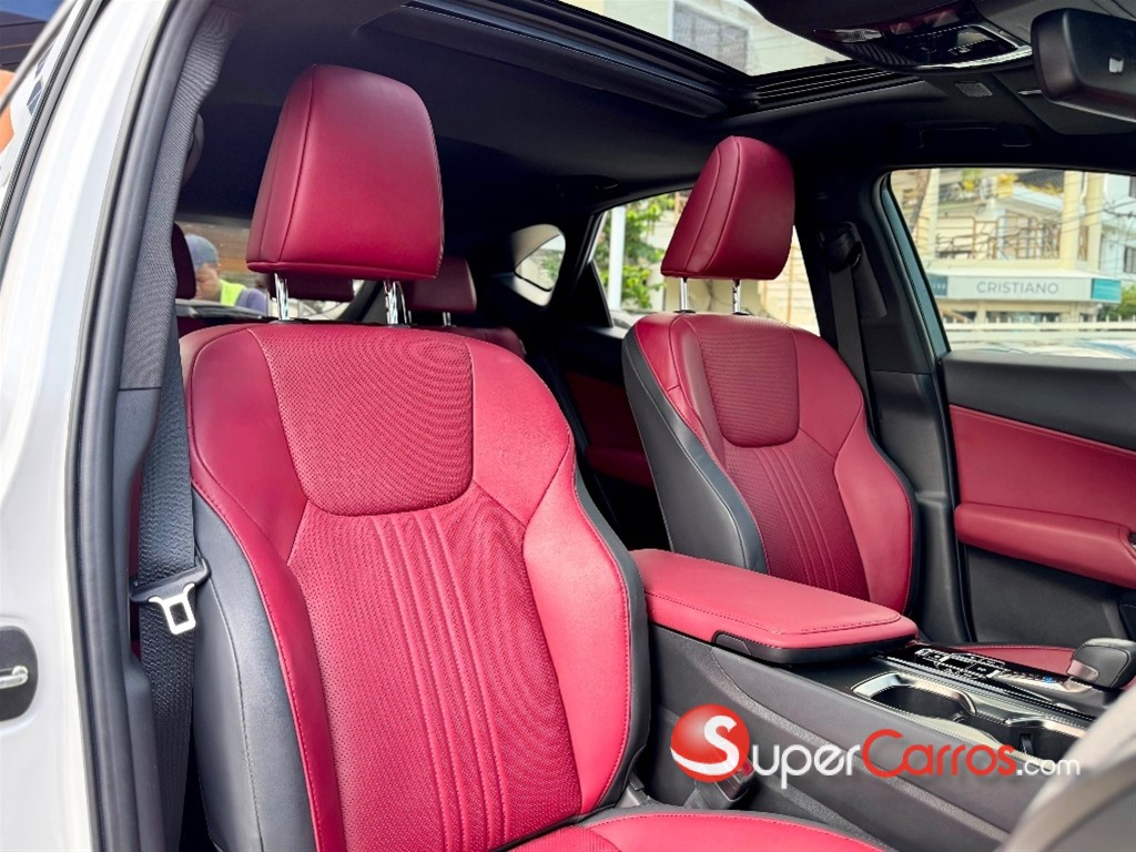 2023 Lexus NX 250 — foto 8 / 12